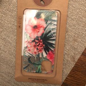 NWT Iphone 11 cover